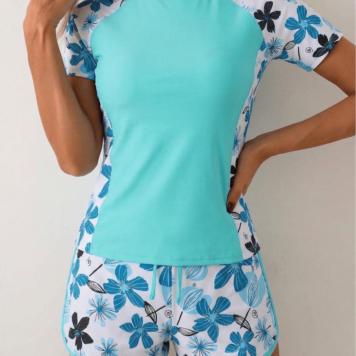 Woman Tankini With Shorts Crop - Tops 评论和价格